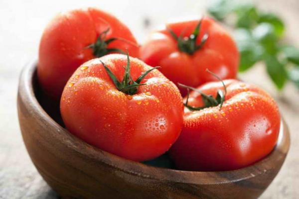 Как сохранить свежие томаты надолго